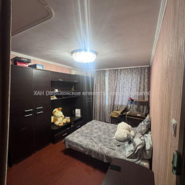 Продам квартиру, Пастера Луи ул. , 1 кім., 33 м², косметический ремонт