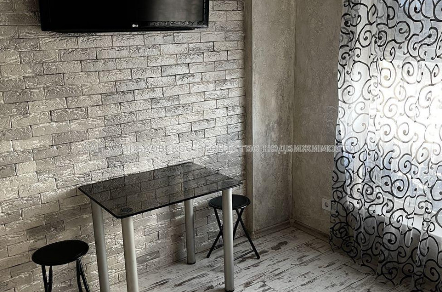 Продам квартиру, Героев Харькова просп. , 1  ком., 20 м², евроремонт 