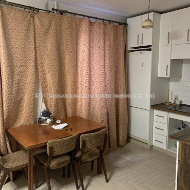 Продам квартиру, Большая Панасовская ул. , 1  ком., 31.30 м², капитальный ремонт 