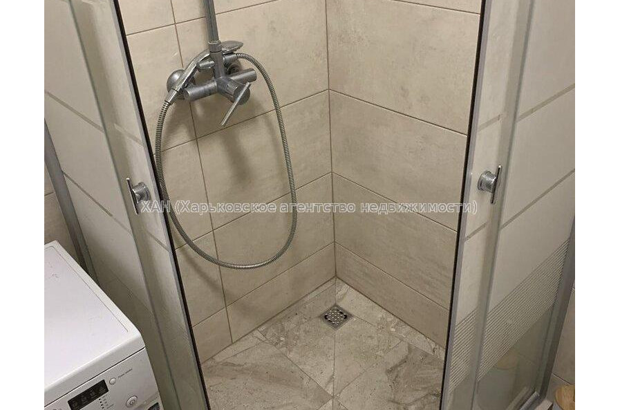 Продам квартиру, Большая Панасовская ул. , 1  ком., 31.30 м², капитальный ремонт 