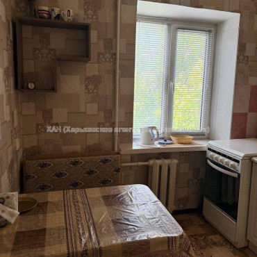 Продам квартиру, Отакара Яроша ул. , 2  ком., 45.10 м², капитальный ремонт 