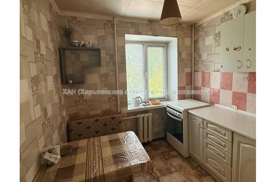 Продам квартиру, Отакара Яроша ул. , 2  ком., 45.10 м², капитальный ремонт 