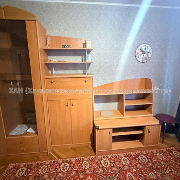 Продам квартиру, Отакара Яроша ул. , 2  ком., 45.10 м², капитальный ремонт 