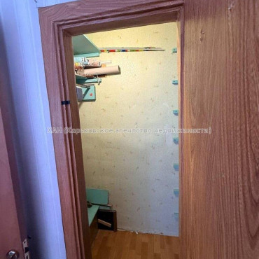 Продам квартиру, Отакара Яроша ул. , 2  ком., 45.10 м², капитальный ремонт 