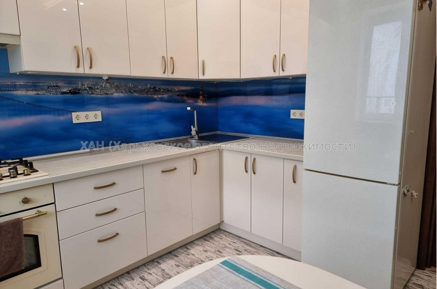 Продам квартиру, Дача 55 ул. , 3  ком., 84 м², капитальный ремонт 
