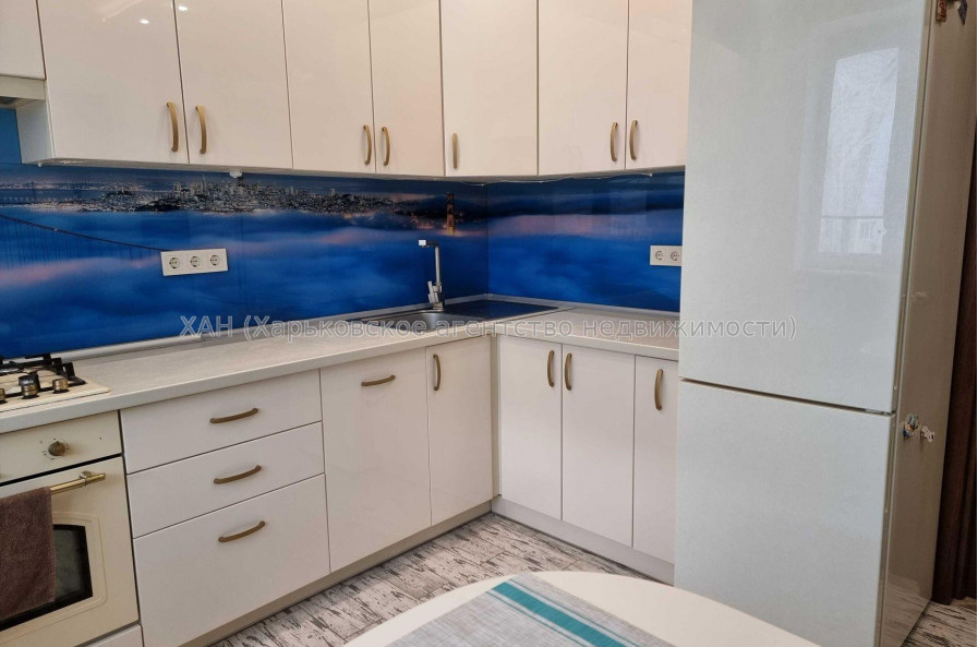 Продам квартиру, Дача 55 ул. , 3 кім., 84 м², капитальный ремонт 