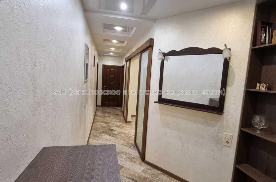 Продам квартиру, Дача 55 ул. , 3  ком., 84 м², капитальный ремонт 