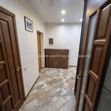 Продам квартиру, Дача 55 ул. , 3  ком., 84 м², капитальный ремонт 