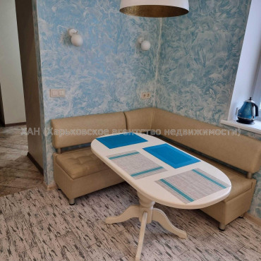 Продам квартиру, Дача 55 ул. , 3  ком., 84 м², капитальный ремонт 