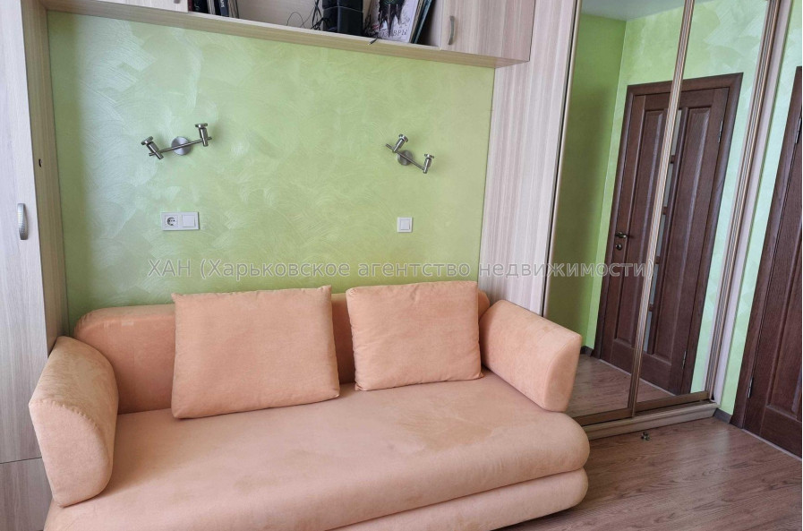 Продам квартиру, Дача 55 ул. , 3  ком., 84 м², капитальный ремонт 