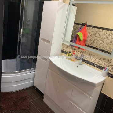 Продам квартиру, Павла Тычины ул. , 2  ком., 52.60 м², евроремонт 