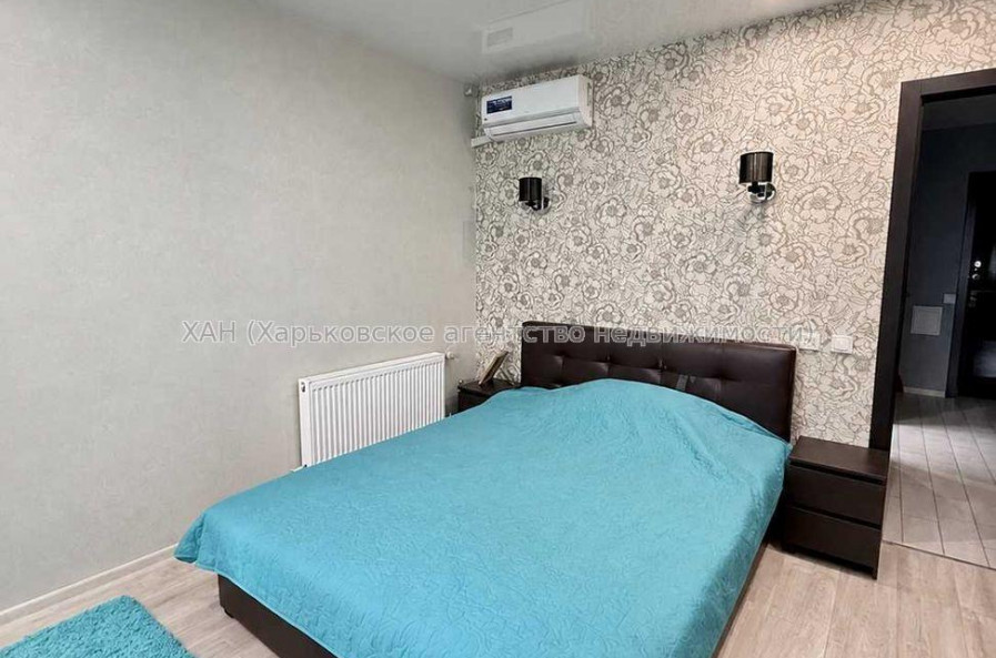 Продам квартиру, Павла Тычины ул. , 2  ком., 52.60 м², евроремонт 