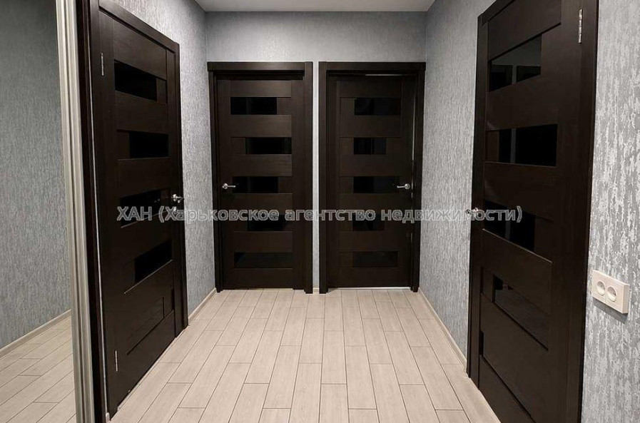Продам квартиру, Павла Тычины ул. , 2  ком., 52.60 м², евроремонт 