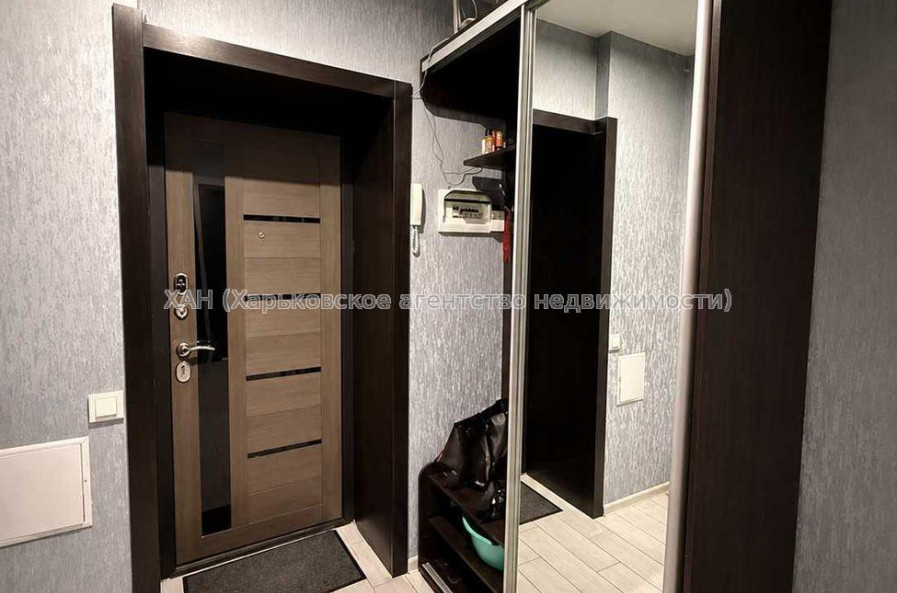 Продам квартиру, Павла Тычины ул. , 2  ком., 52.60 м², евроремонт 