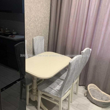 Продам квартиру, Павла Тычины ул. , 2  ком., 52.60 м², евроремонт 