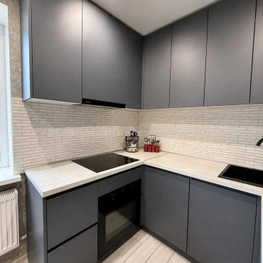 Продам квартиру, Павла Тычины ул. , 2  ком., 52.60 м², евроремонт 