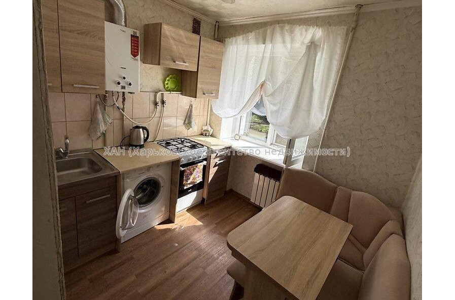 Продам квартиру, Пилотов пер. , 1 кім., 29.90 м², косметический ремонт 