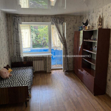 Продам квартиру, Пилотов пер. , 1 кім., 29.90 м², косметический ремонт 