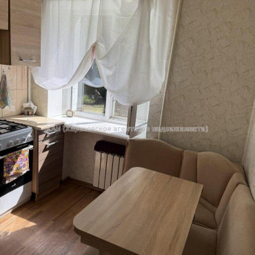 Продам квартиру, Пилотов пер. , 1 кім., 29.90 м², косметический ремонт 