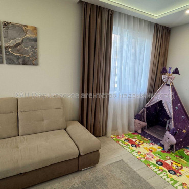 Продам квартиру, Драгоманова ул. , 2 кім., 56 м², евроремонт 