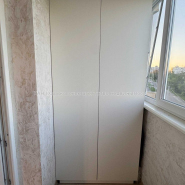 Продам квартиру, Драгоманова ул. , 2 кім., 56 м², евроремонт 
