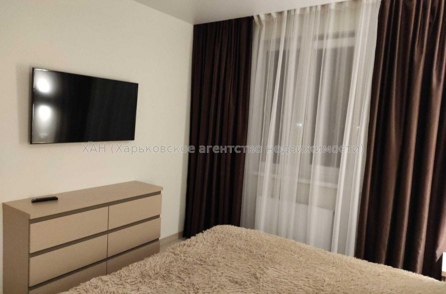 Продам квартиру, Драгоманова ул. , 2 кім., 56 м², евроремонт 