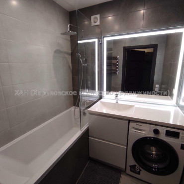 Продам квартиру, Драгоманова ул. , 2 кім., 56 м², евроремонт 