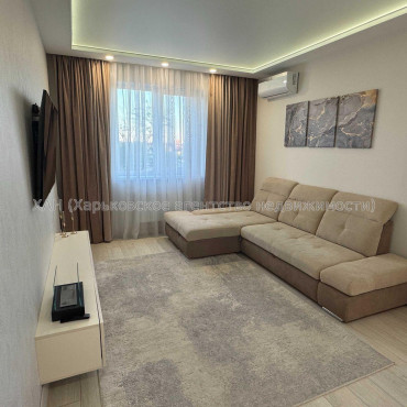 Продам квартиру, Драгоманова ул. , 2 кім., 56 м², евроремонт 