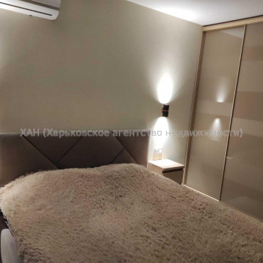 Продам квартиру, Драгоманова ул. , 2 кім., 56 м², евроремонт 