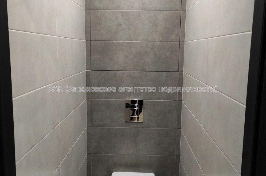 Продам квартиру, Драгоманова ул. , 2 кім., 56 м², евроремонт 