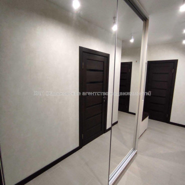 Продам квартиру, Драгоманова ул. , 2 кім., 56 м², евроремонт 