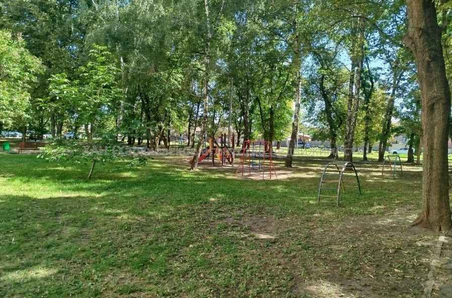 Продам квартиру, Болградская ул. , 3 кім., 71 м², евроремонт 