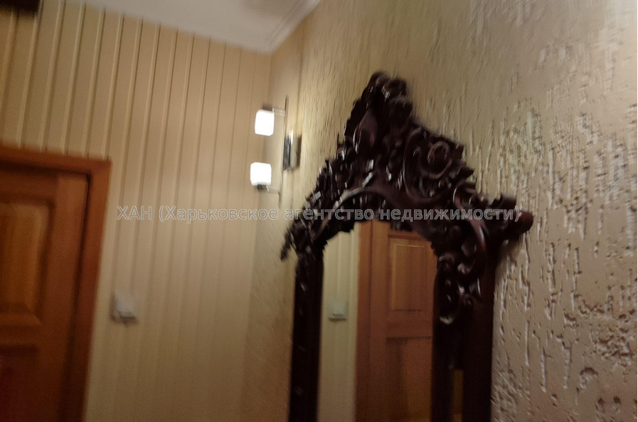 Продам квартиру, Болградская ул. , 3 кім., 71 м², евроремонт 