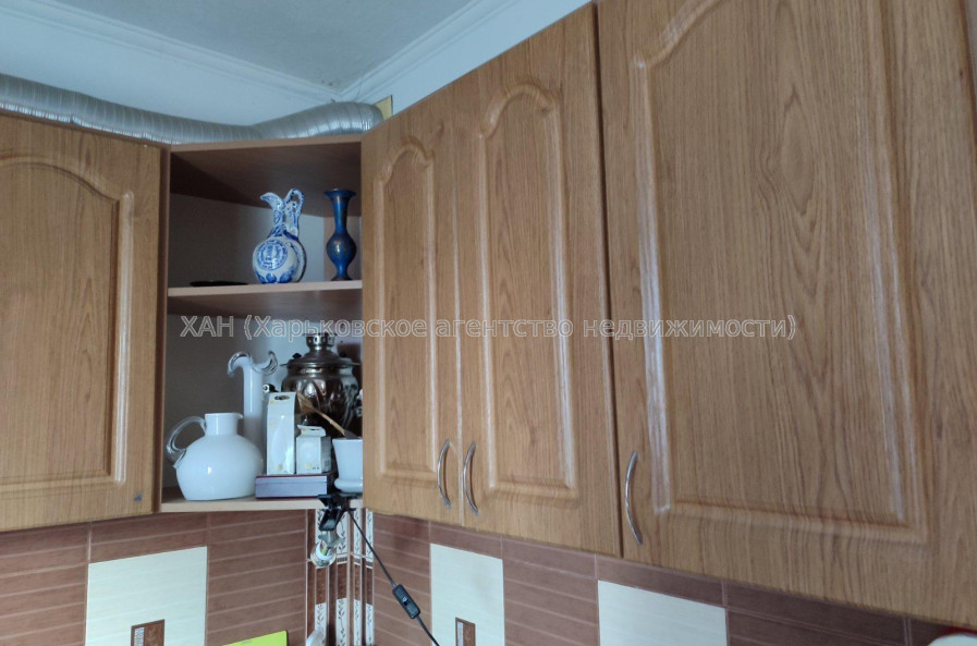 Продам квартиру, Болградская ул. , 3 кім., 71 м², евроремонт 