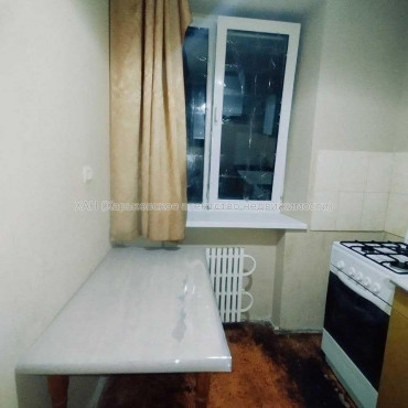 Продам квартиру, Душкина ул. , 2 кім., 43 м², советский ремонт 