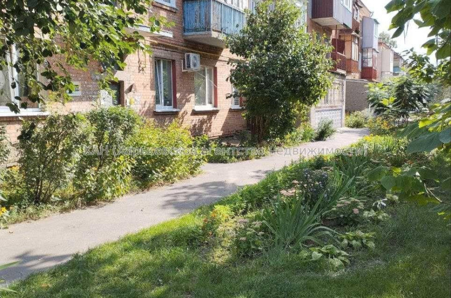 Продам квартиру, Душкина ул. , 2 кім., 43 м², советский ремонт 