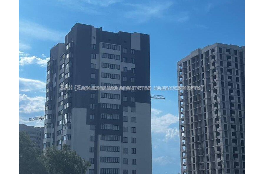 Продам квартиру, Непокоренных ул. , 1 кім., 50 м², без внутренних работ 