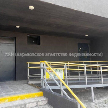 Продам квартиру, Непокоренных ул. , 1 кім., 50 м², без внутренних работ 
