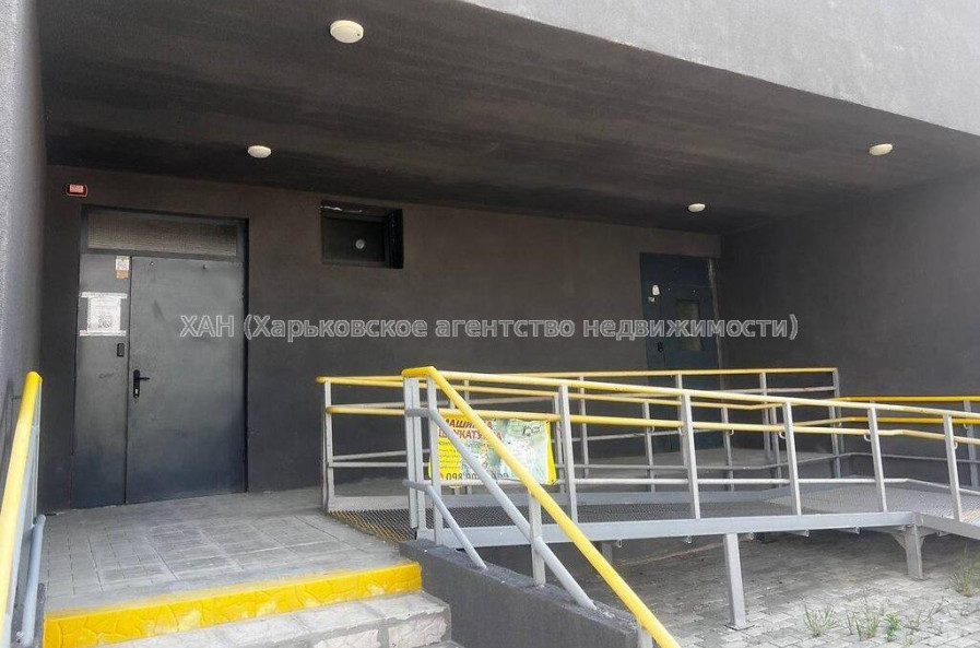 Продам квартиру, Непокоренных ул. , 1 кім., 50 м², без внутренних работ 