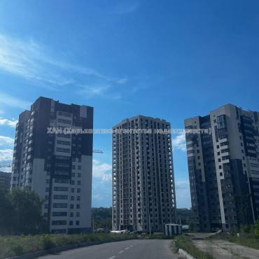 Продам квартиру, Непокоренных ул. , 1 кім., 50 м², без внутренних работ 