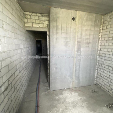 Продам квартиру, Непокоренных ул. , 1 кім., 50 м², без внутренних работ 