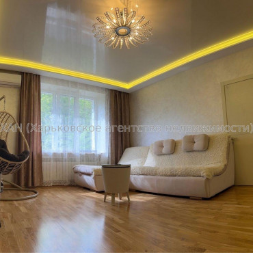 Продам квартиру, Данилевского ул. , 2 кім., 52 м², авторский дизайн 
