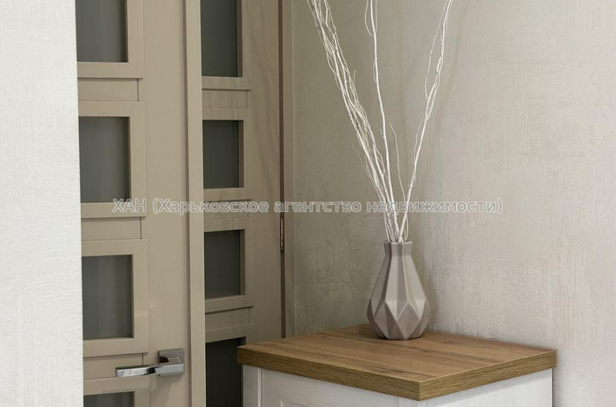Продам квартиру, Героев Харькова просп. , 2 кім., 68 м², авторский дизайн 