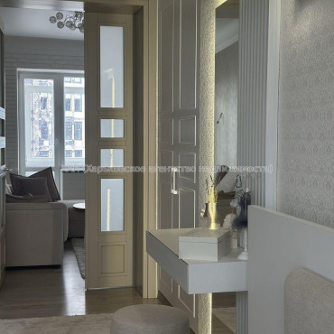 Продам квартиру, Героев Харькова просп. , 2 кім., 68 м², авторский дизайн 