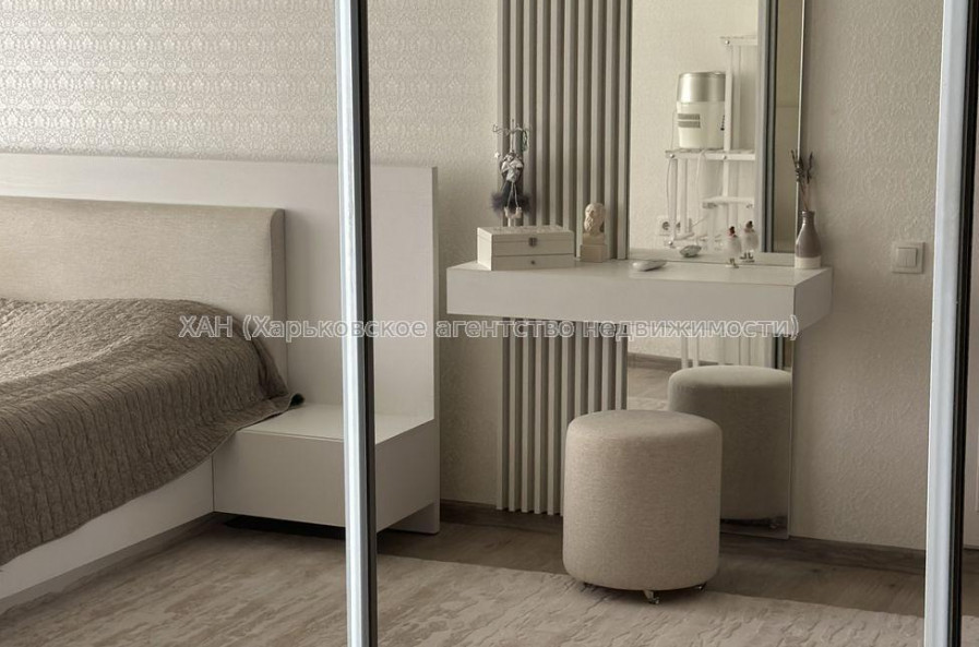 Продам квартиру, Героев Харькова просп. , 2 кім., 68 м², авторский дизайн 