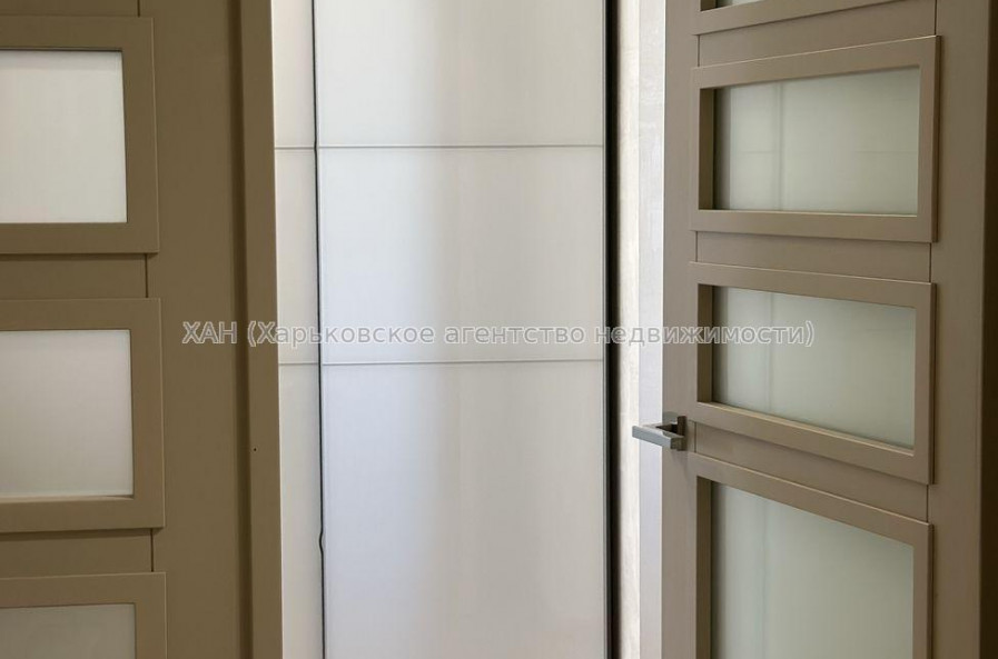 Продам квартиру, Героев Харькова просп. , 2 кім., 68 м², авторский дизайн 