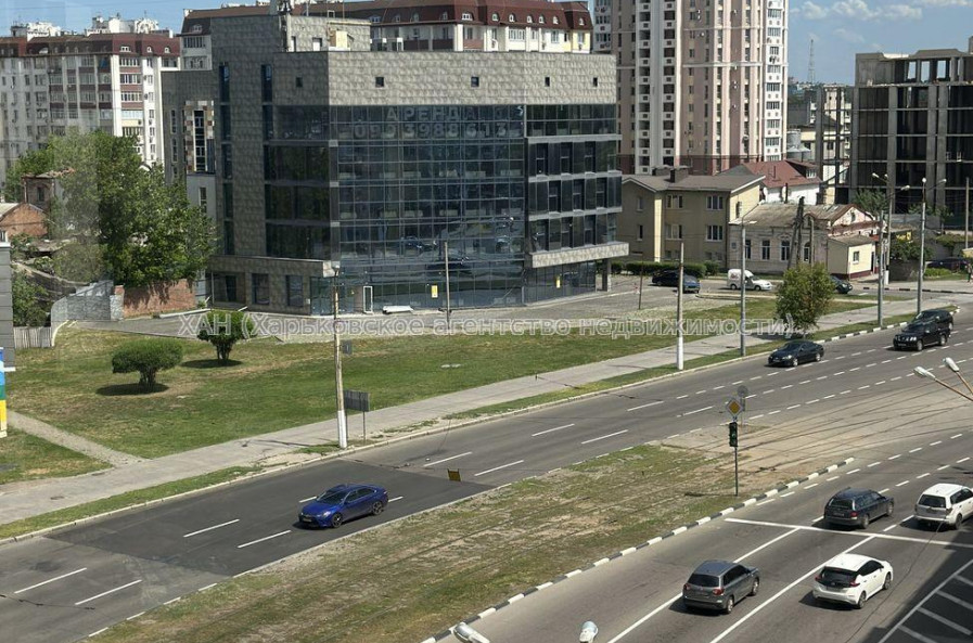 Продам квартиру, Героев Харькова просп. , 2 кім., 68 м², авторский дизайн 
