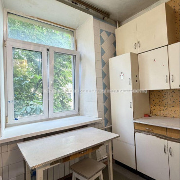 Продам квартиру, Героев Харькова просп. , 2  ком., 46.60 м², советский ремонт 