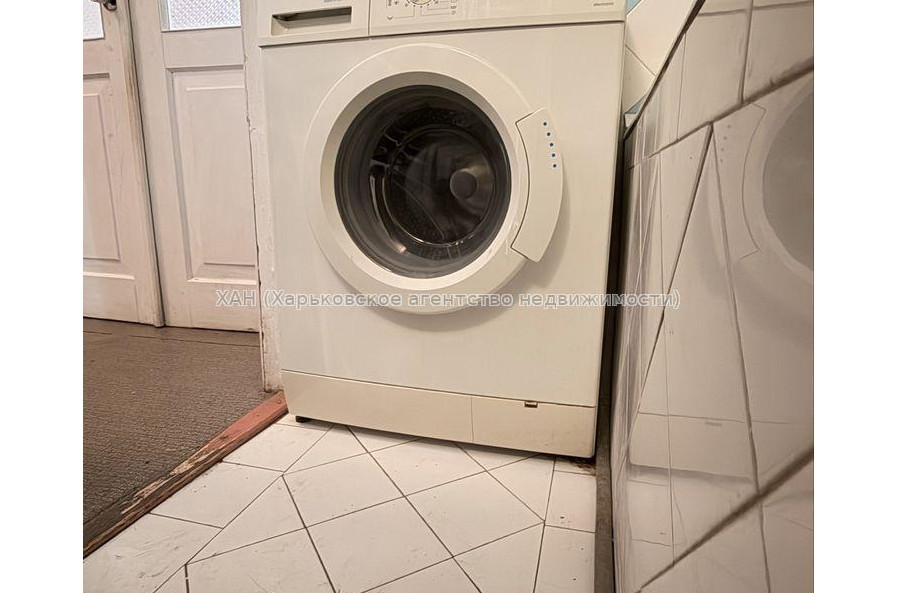 Продам квартиру, Героев Харькова просп. , 2  ком., 46.60 м², советский ремонт 