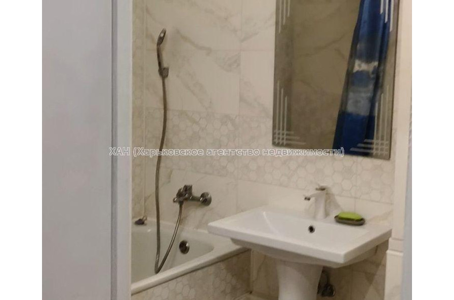 Продам квартиру, Жасминовый б-р , 1  ком., 33 м², капитальный ремонт 